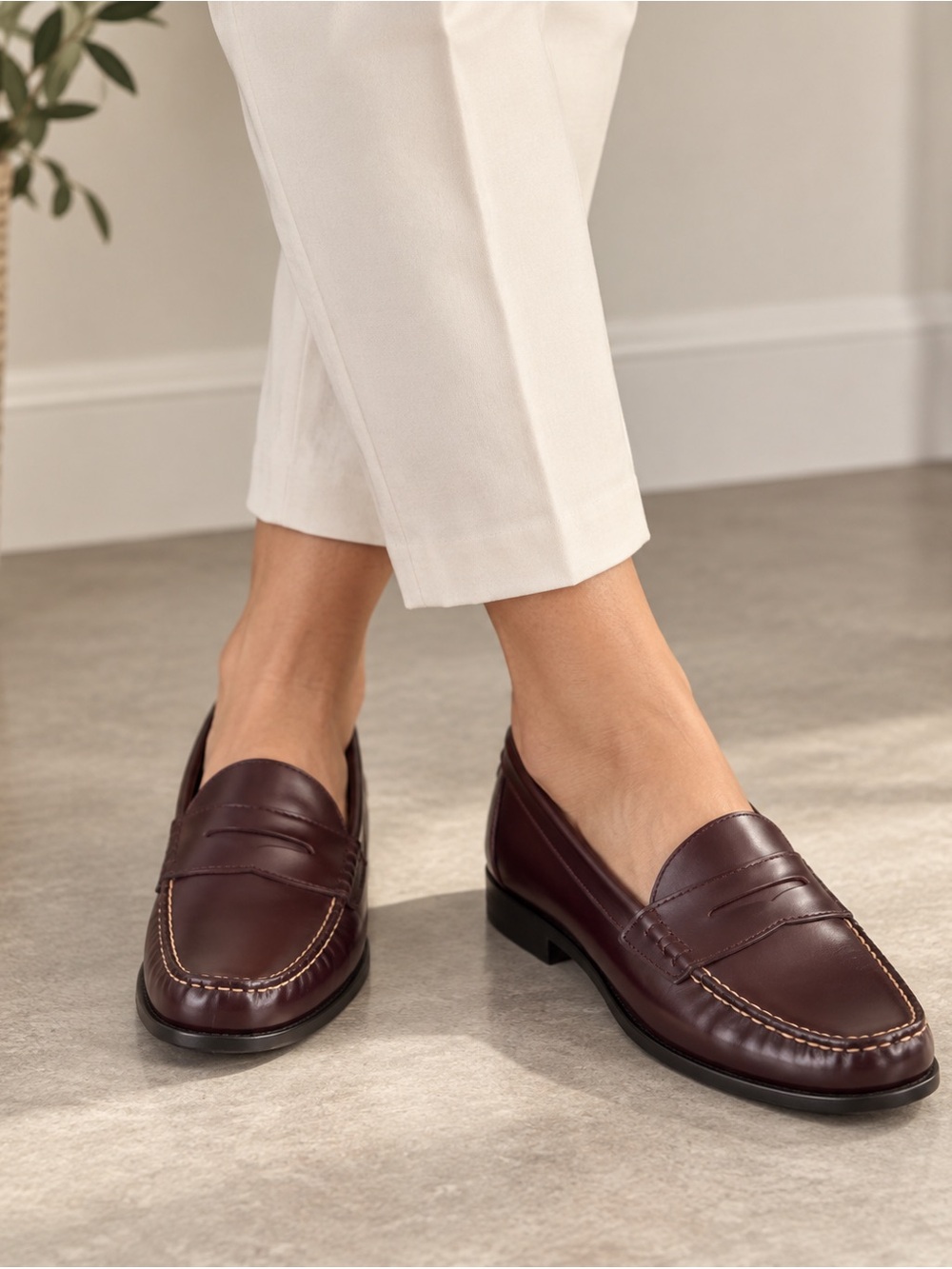 Eastland Women's Burgundy Leather classic II Penny Loafers